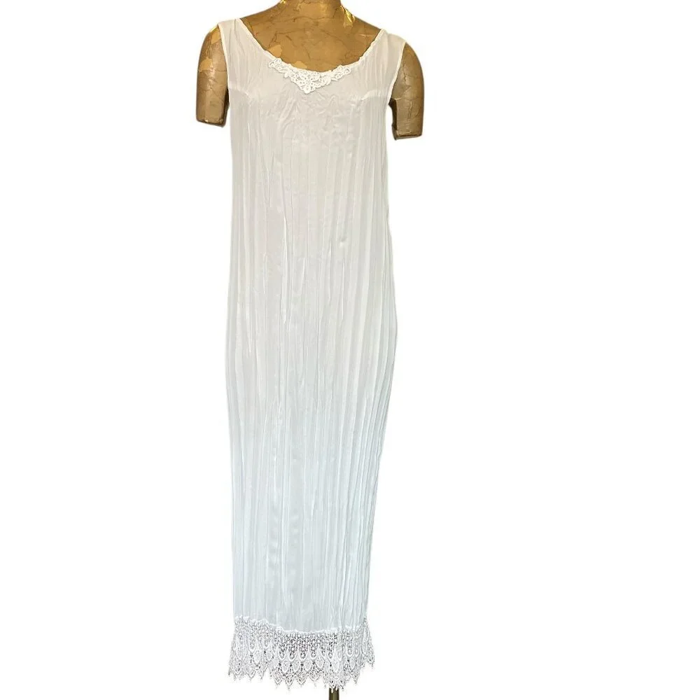 VTG Classique by Shawn Ivory Sheer Crinkle Pleated Crochet Hem Maxi Dress 276L - Picture 2 of 8